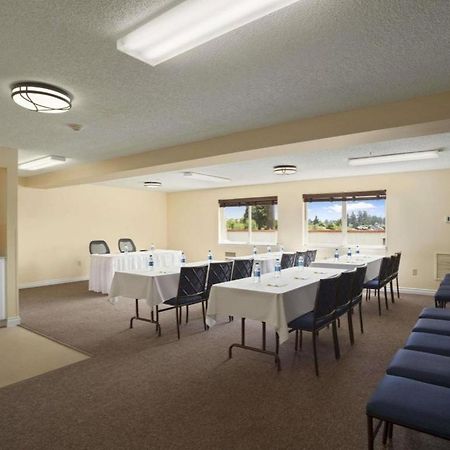 Days Inn By Wyndham Lacey Olympia Area Exteriör bild