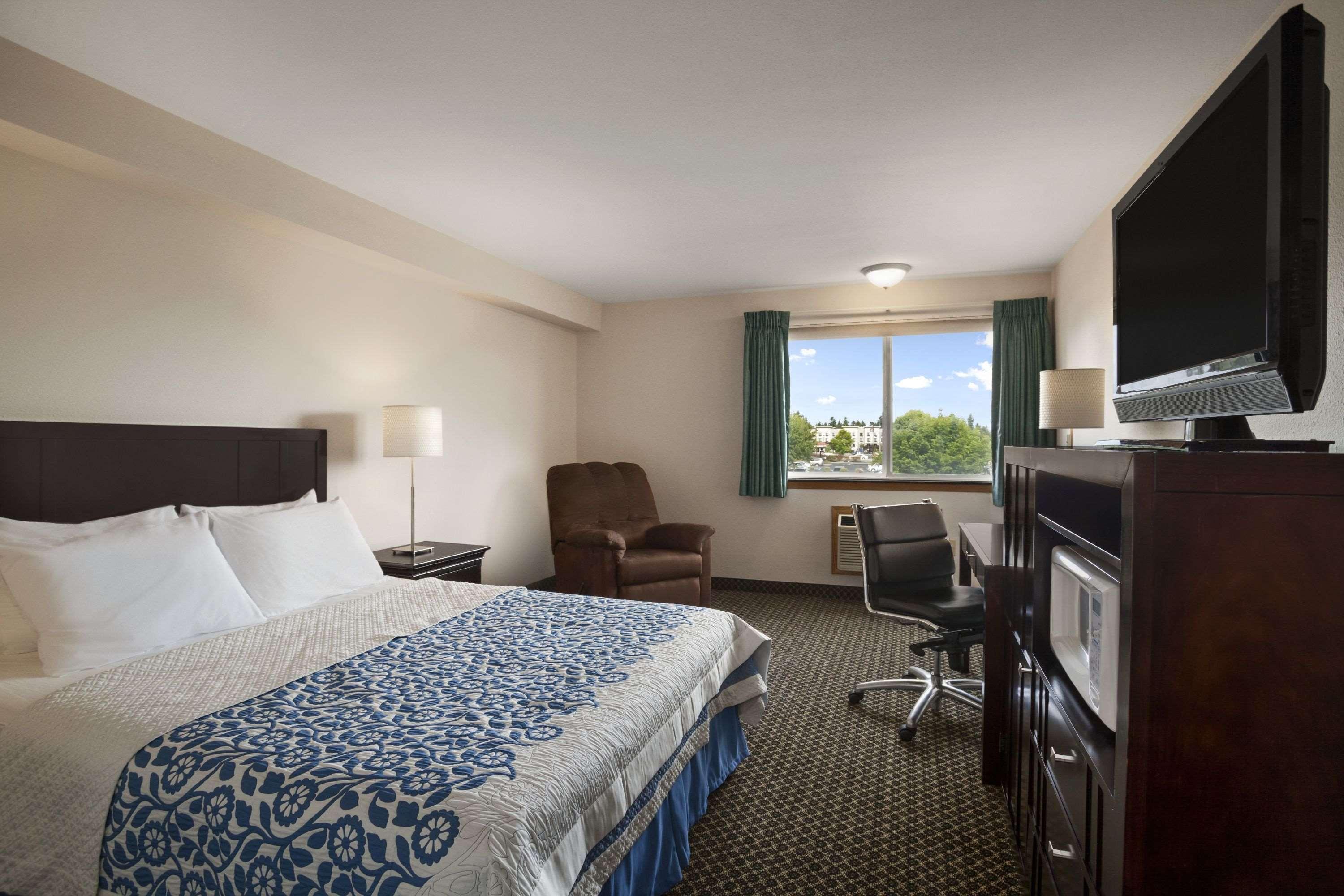 Days Inn By Wyndham Lacey Olympia Area Exteriör bild