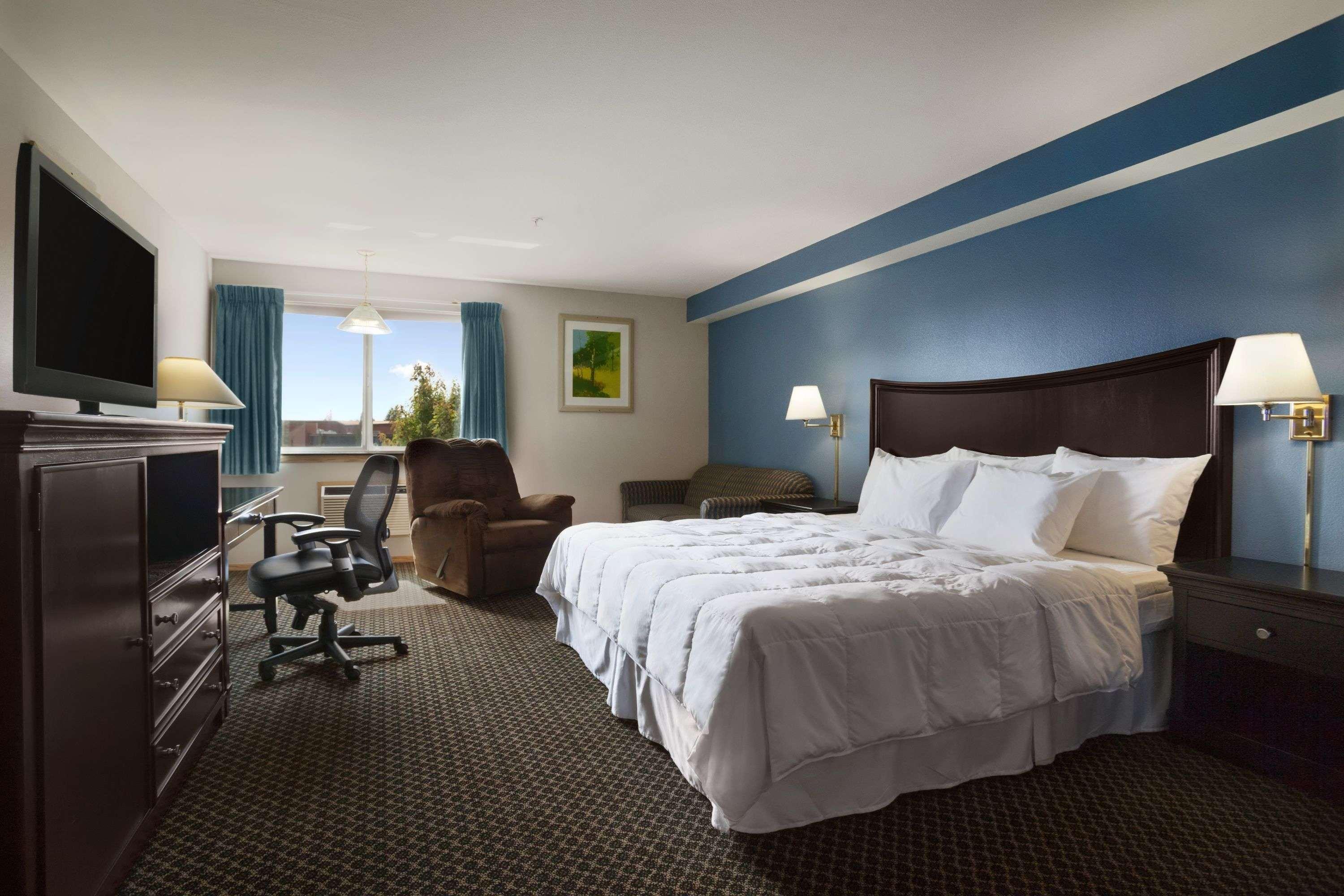 Days Inn By Wyndham Lacey Olympia Area Exteriör bild