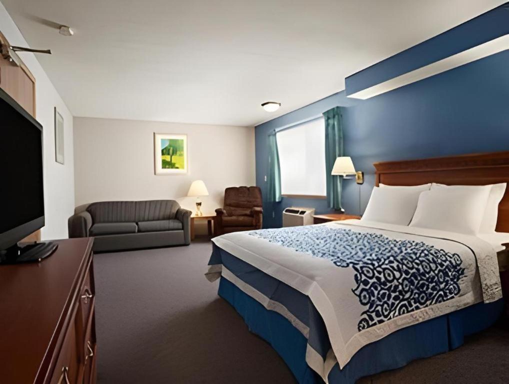 Days Inn By Wyndham Lacey Olympia Area Exteriör bild