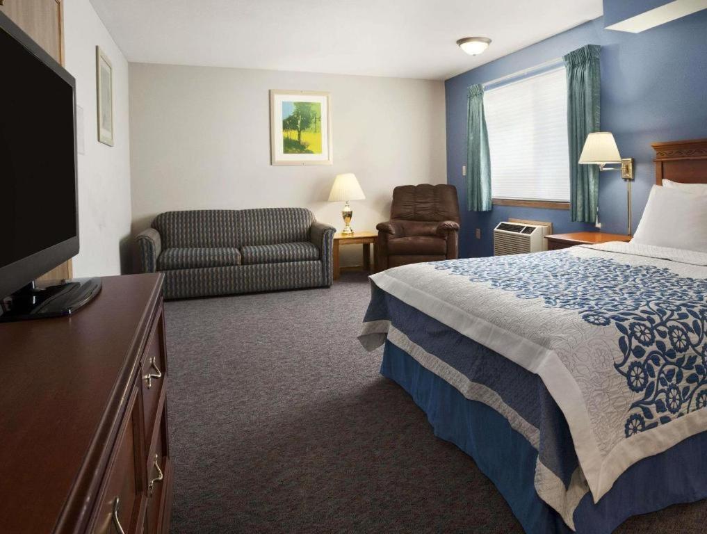 Days Inn By Wyndham Lacey Olympia Area Exteriör bild