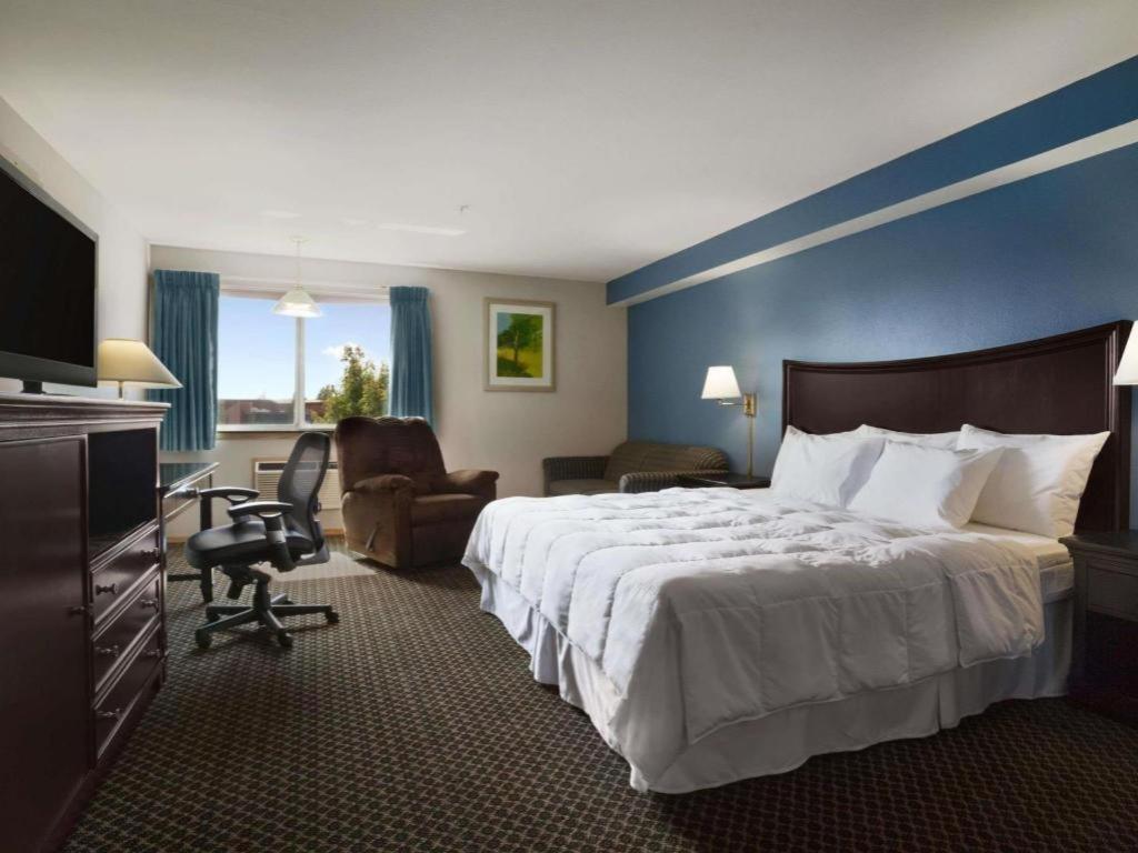 Days Inn By Wyndham Lacey Olympia Area Exteriör bild